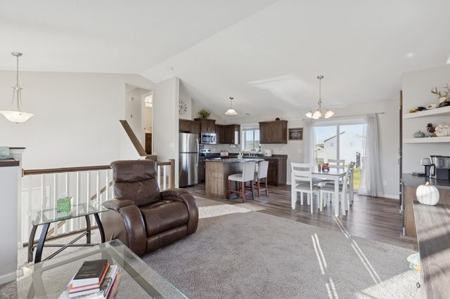 413 Terning Way, Howard Lake, MN 55349