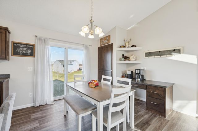 413 Terning Way, Howard Lake, MN 55349