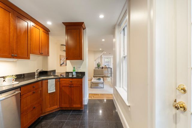 20 Joy St 1, Boston, MA 02114