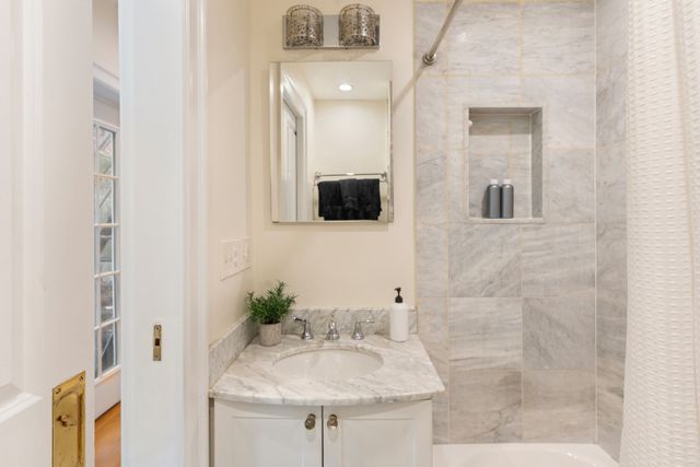 20 Joy St 1, Boston, MA 02114