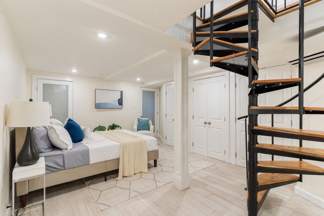 20 Joy St 1, Boston, MA 02114