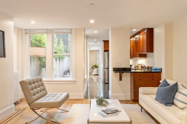 20 Joy St 1, Boston, MA 02114