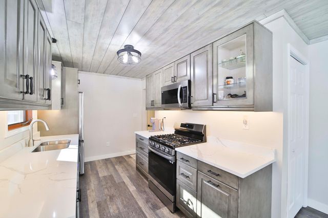 12105 Mountain Ash Drive, Baxter, MN 56425