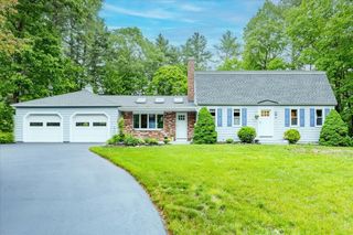 29 Ponderosa Dr, Townsend, MA 01469