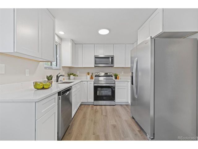 20922 E 43rd Ave, Denver, CO 80249