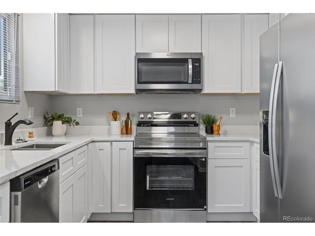 20922 E 43rd Ave, Denver, CO 80249