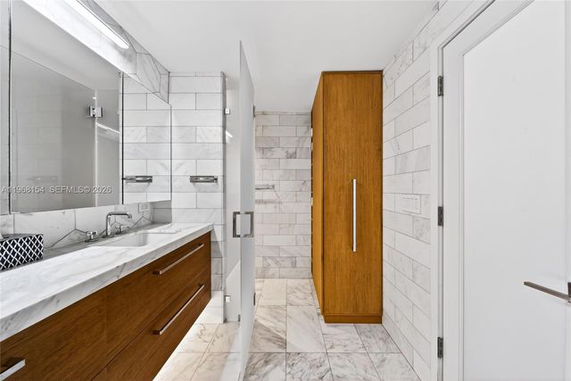 601 NE 36th St 3407, Miami, FL 33137