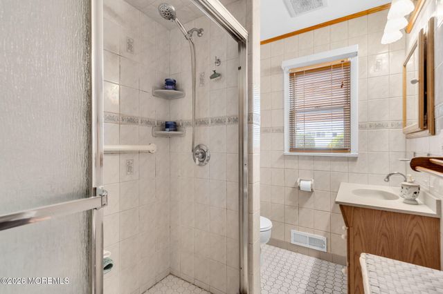 109 Redwood Place E, Brick, NJ 08724
