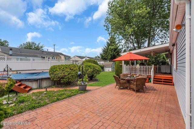 109 Redwood Place E, Brick, NJ 08724