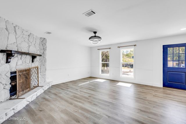 8828 Manoo Place, Diamondhead, MS 39525