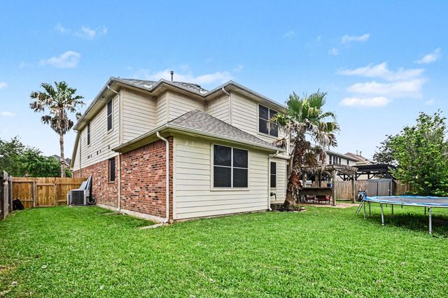 4112 S Meridian Greens Drive, Dickinson, TX 77539