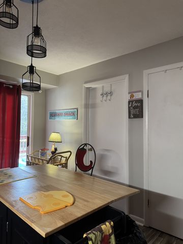 1009 Woodmont Dr, Gallatin, TN 37066