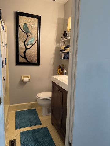 1009 Woodmont Dr, Gallatin, TN 37066