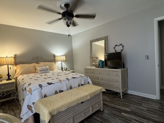 1009 Woodmont Dr, Gallatin, TN 37066