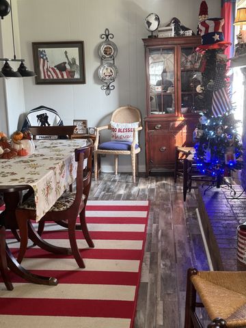 1009 Woodmont Dr, Gallatin, TN 37066