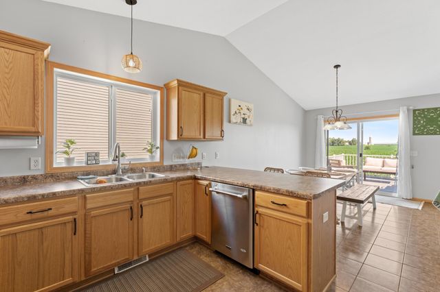 209 Luella Place NE, Stewartville, MN 55976