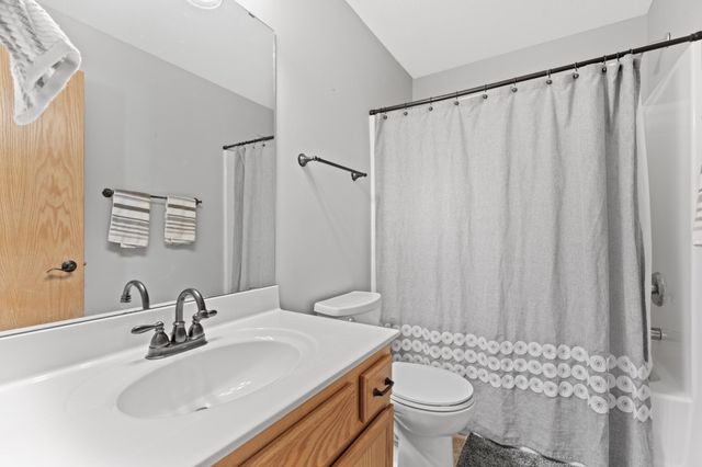 209 Luella Place NE, Stewartville, MN 55976