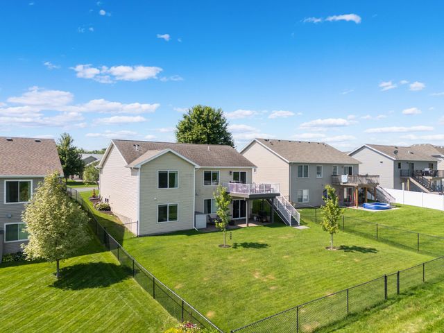 209 Luella Place NE, Stewartville, MN 55976