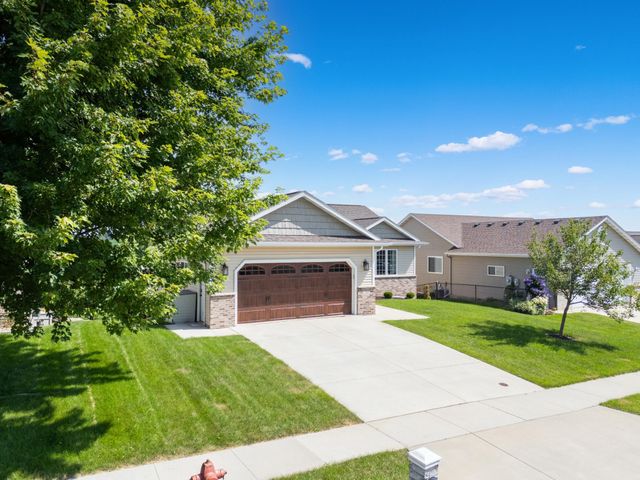 209 Luella Place NE, Stewartville, MN 55976