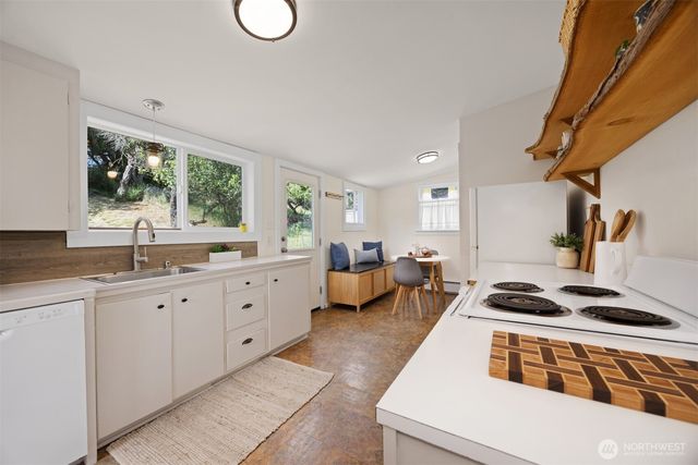 1715 Mill Ave, Bellingham, WA 98225