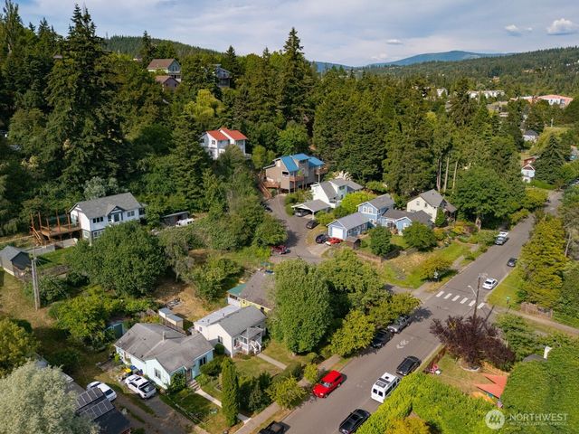 1715 Mill Ave, Bellingham, WA 98225