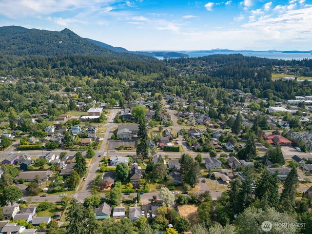1715 Mill Ave, Bellingham, WA 98225