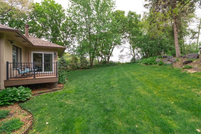 1900 Victoria Road S C, Mendota Heights, MN 55118