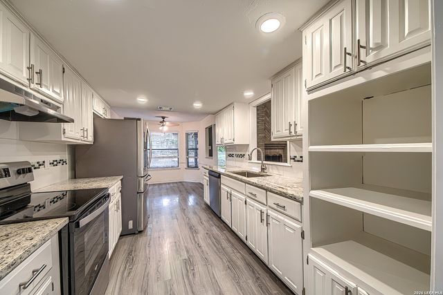 8931 Shady Leaf, San Antonio, TX 78254