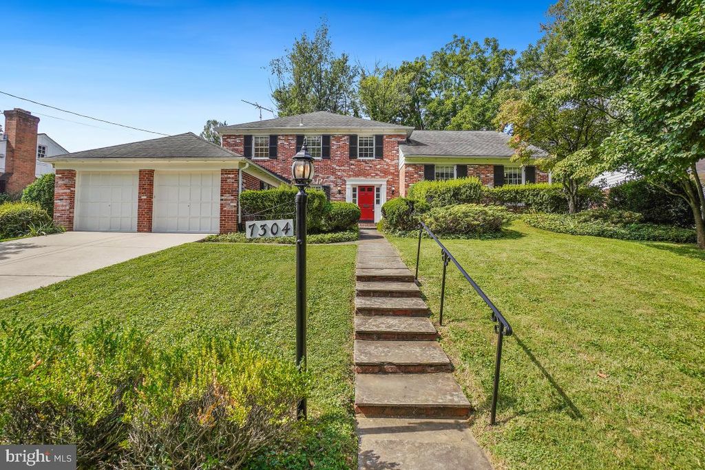 7304 MARBURY RD, Bethesda, MD 20817