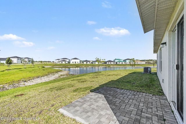 906 Dockside Drive SW, Palm Bay, FL 32908
