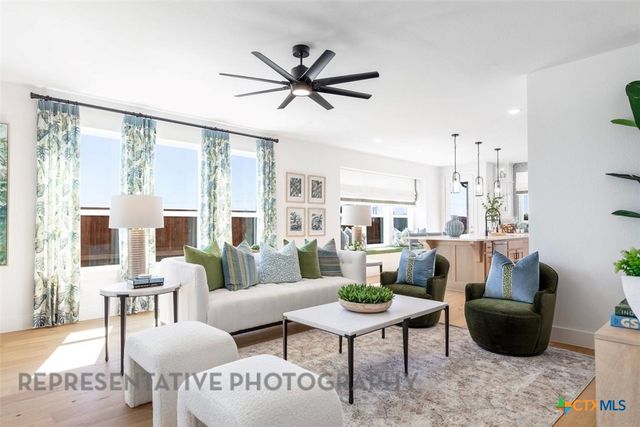 209 Menlo Bend, Liberty Hill, TX 78642