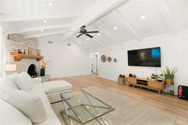 7916 Mason Avenue, Winnetka, CA 91306