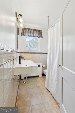 5938 HOUGHTON ST, Philadelphia, PA 19128