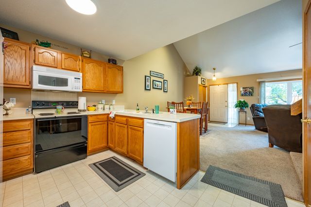 555 SE Laurel Street 22, Waukee, IA 50263