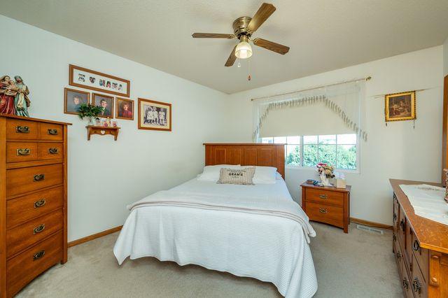 555 SE Laurel Street 22, Waukee, IA 50263