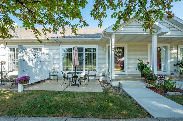555 SE Laurel Street 22, Waukee, IA 50263