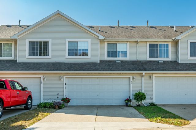 555 SE Laurel Street 22, Waukee, IA 50263