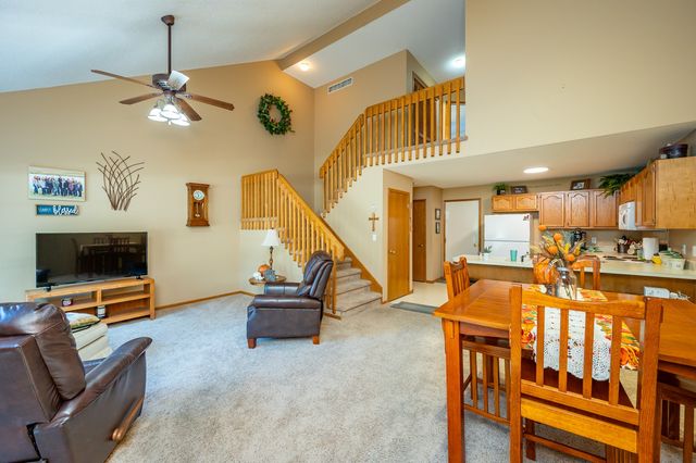 555 SE Laurel Street 22, Waukee, IA 50263