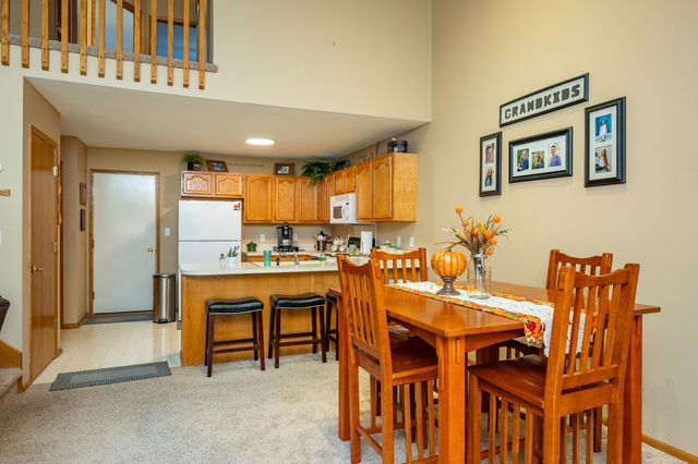 555 SE Laurel Street 22, Waukee, IA 50263