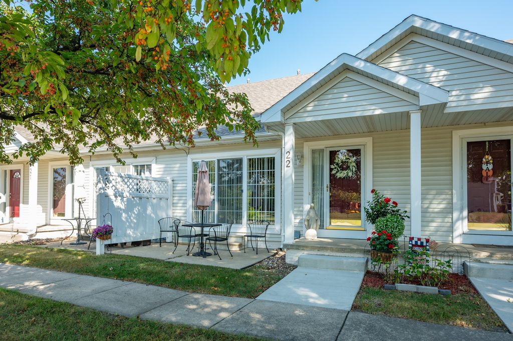 555 SE Laurel Street 22, Waukee, IA 50263