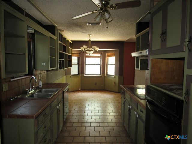 604 Colonial Lane, Killeen, TX 76543