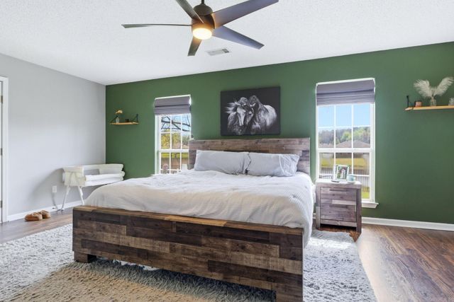 319 lamplighter Drive, Benton, AR 72015