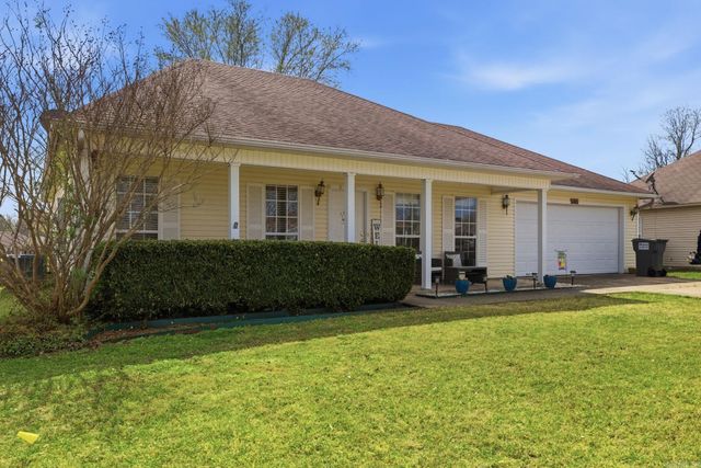 319 lamplighter Drive, Benton, AR 72015