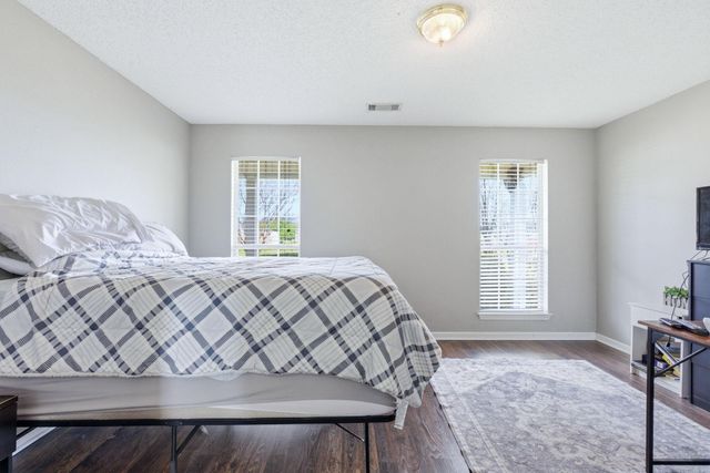 319 lamplighter Drive, Benton, AR 72015