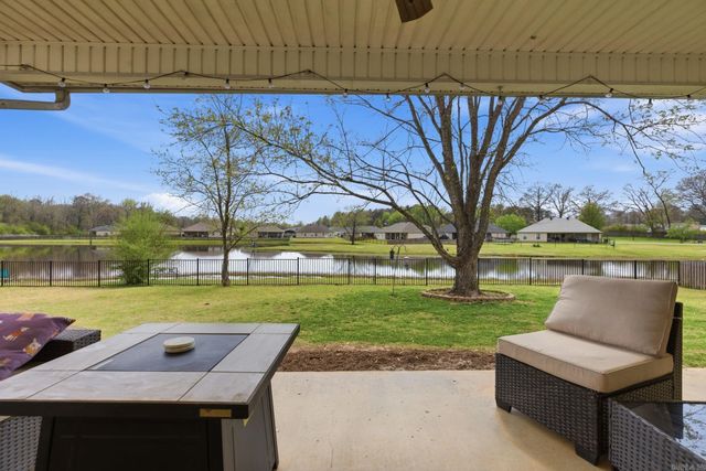 319 lamplighter Drive, Benton, AR 72015