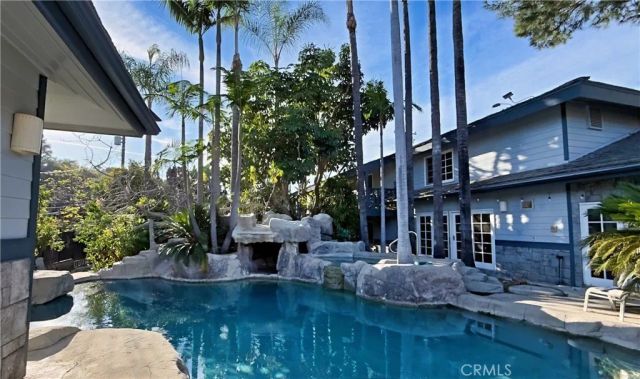 451 N Baldy Vista, Glendora, CA 91741