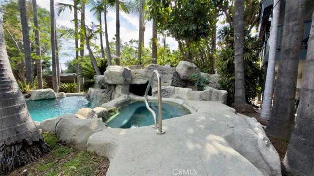 451 N Baldy Vista, Glendora, CA 91741