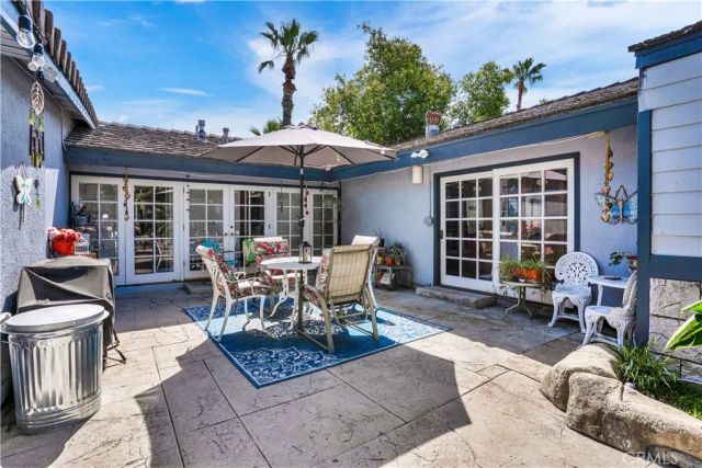 451 N Baldy Vista, Glendora, CA 91741