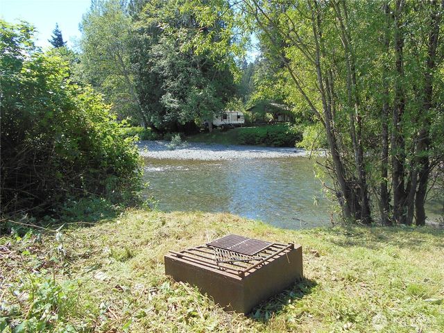 170 Kelly Road, Brinnon, WA 98320