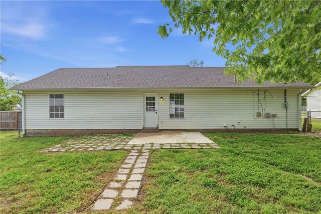 228 Samuel Place, Farmington, AR 72730